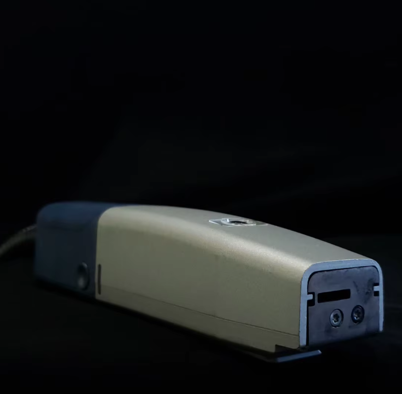 Domino Ax350i Continuous Inkje - đánh giá và giá Industrial Print & Laser Inc